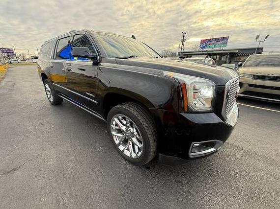 GMC YUKON XL 2017 1GKS1HKJ9HR216676 image GMC YUKON XL 2017 1GKS1HKJ9HR216676 image